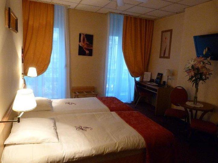 Hotel Foch Lyon Bagian luar foto