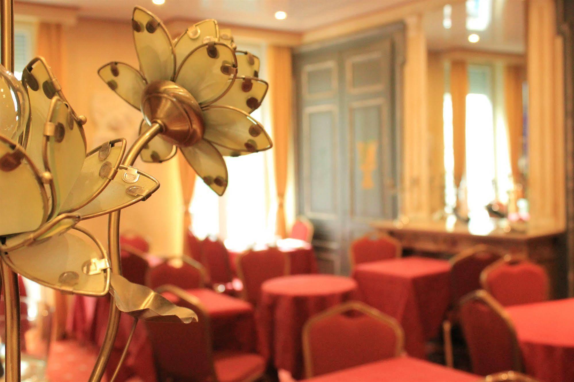 Hotel Foch Lyon Bagian luar foto