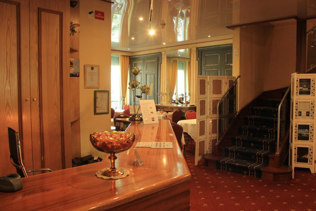 Hotel Foch Lyon Bagian luar foto