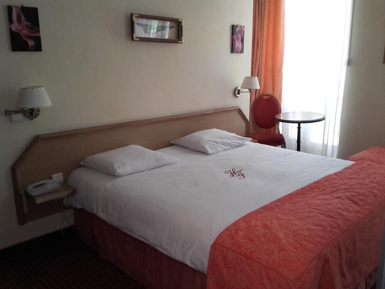 Hotel Foch Lyon Bagian luar foto