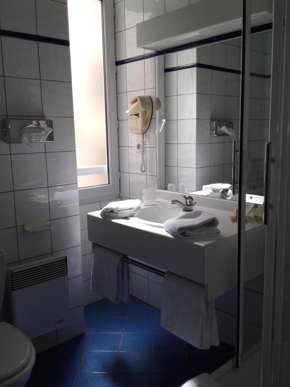 Hotel Foch Lyon Bagian luar foto